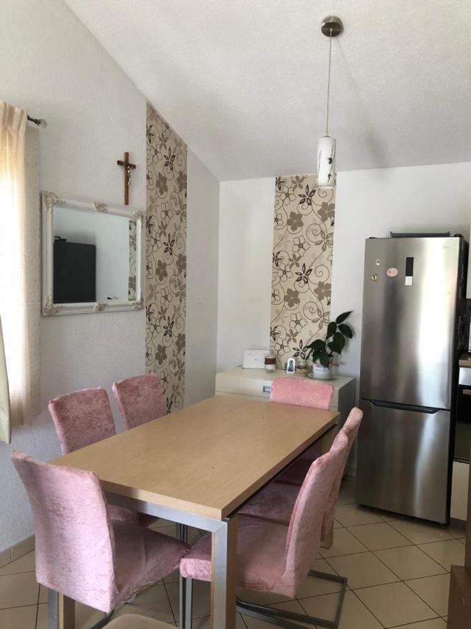 Apartment Nada Рогозница Экстерьер фото