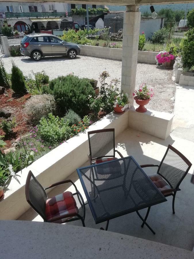 Apartment Nada Рогозница Экстерьер фото