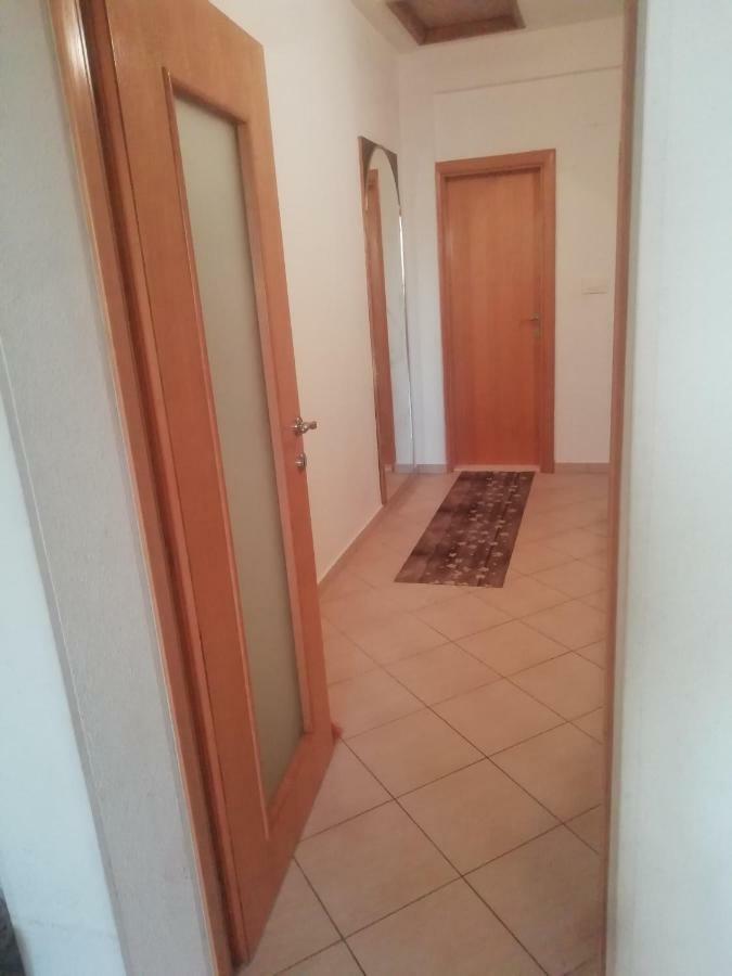 Apartment Nada Рогозница Экстерьер фото