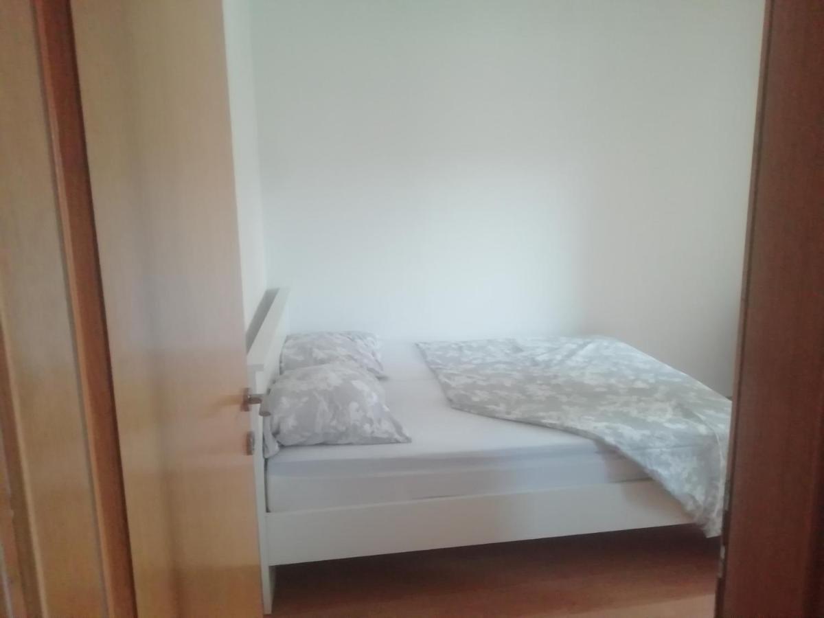 Apartment Nada Рогозница Экстерьер фото